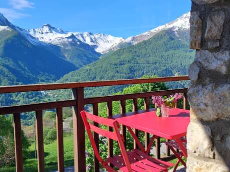 Appartement "Harmonie des Ecrins"  4 pièces 6/8 personnes Les Veyers