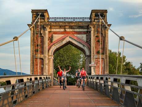 Itinérance L'Ain à Vélo - Le Val de Saône, pays d'art, d'histoire et de légendes (2 jours)