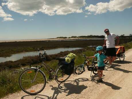 Go qround Vaccarès in 2 days by bike