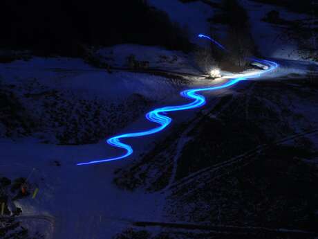 LEDS torchlight descent with Starski ski school