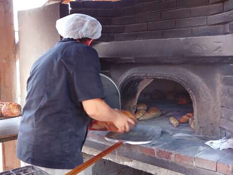 Visit Rendez-vous at the bakery