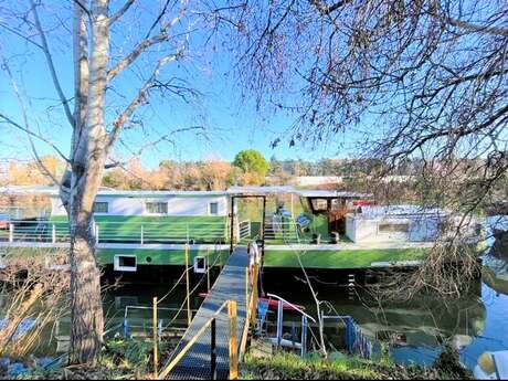 Péniche l'Arlésienne