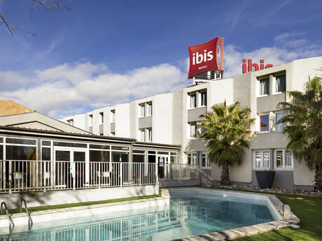 Ibis Arles