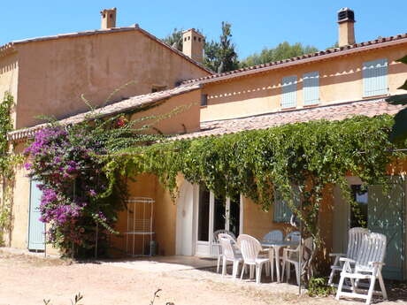 Gites de France 1035 - Domaine les Fouques - 6 personnes