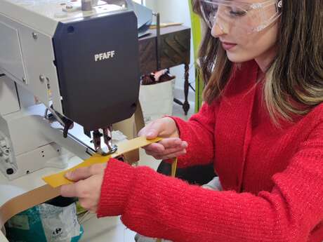 Venez fabriquer votre propre sac en cuir à La Tour d'AIgues