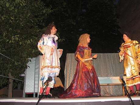 Sommerabende 06: Theater "Madame est morte!" Sommerabende 06: Theater "Madame est morte!"