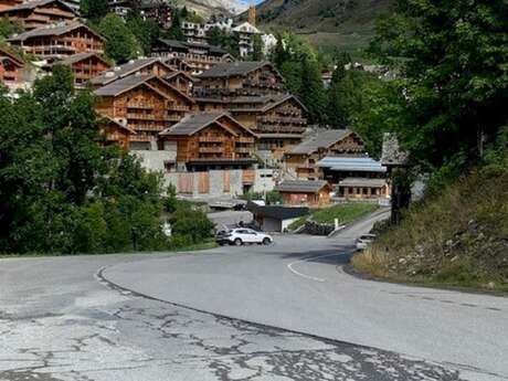 Car park at Clut