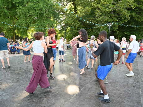 Bal :  Danse avec Kalemba danse