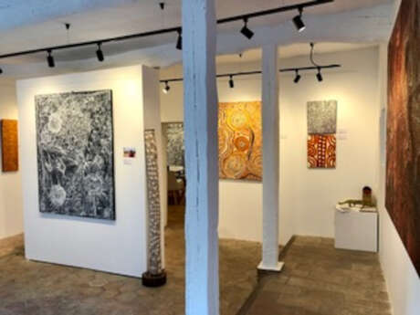 Red Dunes Gallery