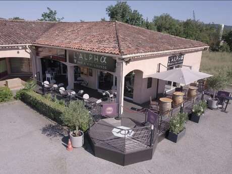 L'Alpha Bar à Vin & Restaurant