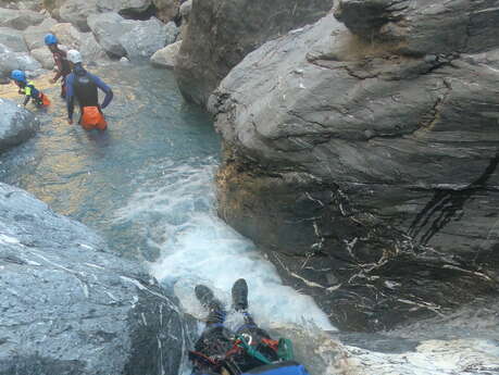 Canyoning ludique et rafraichissant