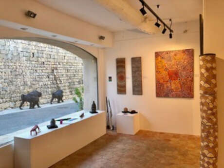 Red Dunes Gallery