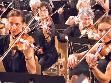 Concert par l'ensemble instrument EITV