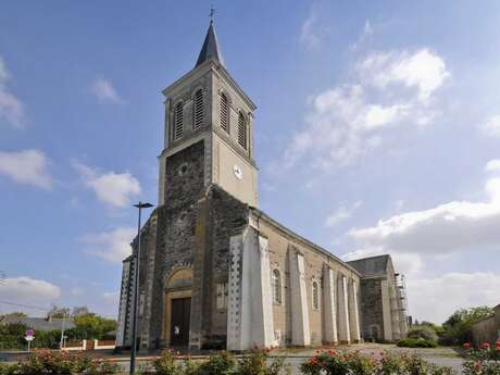 Saint Blaise et Saint Nicolas de la Daguenière church