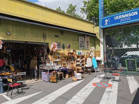 Vernaison flea market