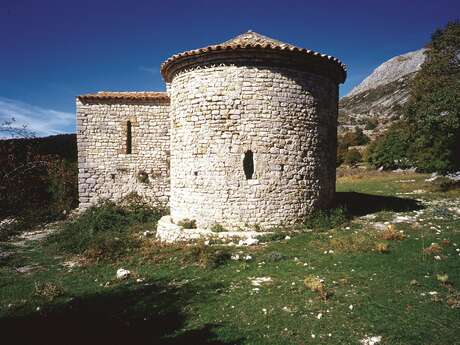 Chapelle Saint Michel de Lagnes