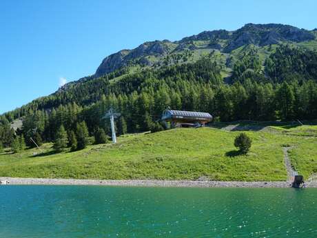 Sommet de Dormillouse depuis le télésiège du Belvédère
