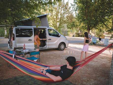 Aire de Camping-car Bourret