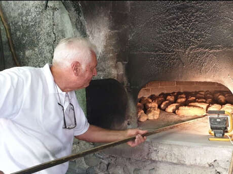 Fête du pain au four des Bellarots