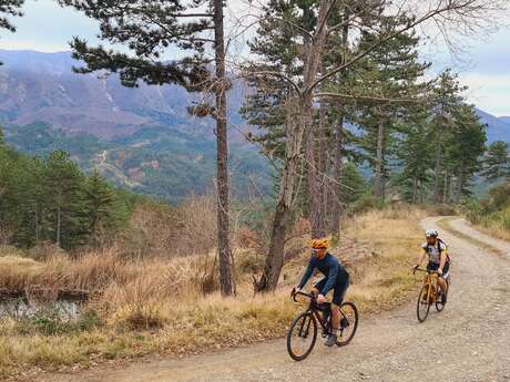 Gravel entre Durance et villages du Sisteronais
