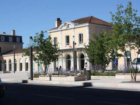 Bourg-en-Bresse station