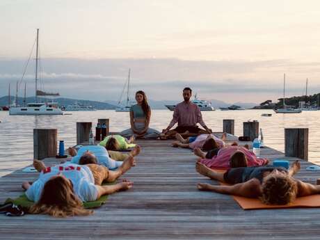 Yoga sous la canopée