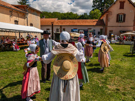 Visite guidée de la distillerie à l'occasion de la fête de la lavande
