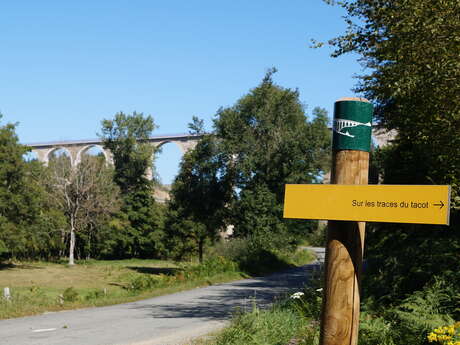 Sentier découverte du viaduc du pont marteau : sur les traces du tacot