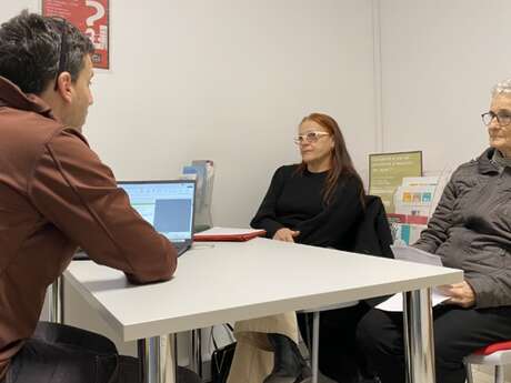 Casa de la vivienda: servicio de atención permanente del CRER