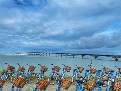 Beach Bikes - Le Belvédère/Puente de la isla de Ré