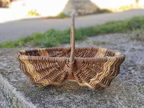 Atelier Vannerie: Panier sur arceaux croisés