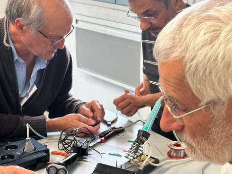 SERD - Réparation de vos appareils électriques dans les Repair Café éphémère à Bernin