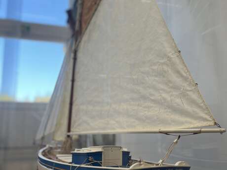 The boat for the sailors