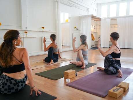 LAURENCE NEST YOGA
