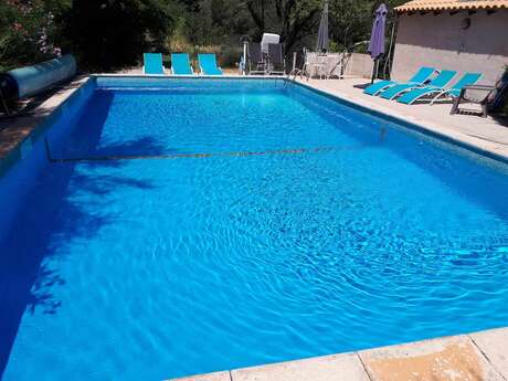 Maison avec piscine et belle vue sur la Sainte Victoire