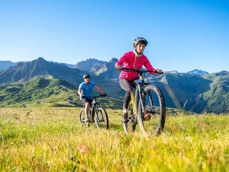 Fat Bike Electrique et VTT avec Altitude Bike School