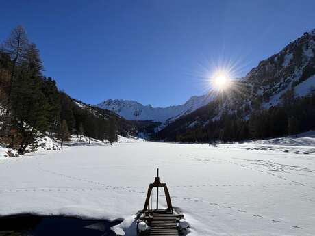 Le Lac de l'Orceyrette en raquettes