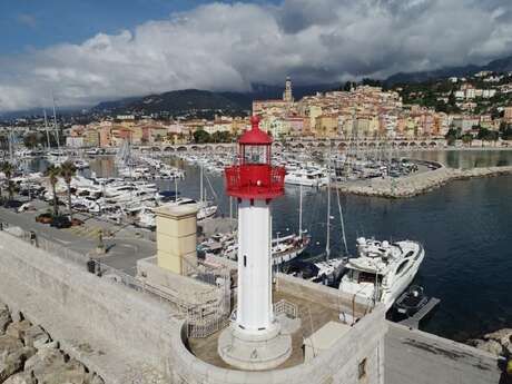 Le Vieux Port de Menton