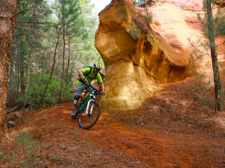 Grande traversée de Vaucluse  en VTT Etape 7 - De Saint-Saturnin-les-Apt à Vitrolles-en-Luberon