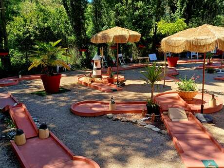 Le Mini Golf du Théos