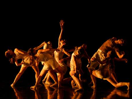 Soudainement ici par Cannes Jeune Ballet