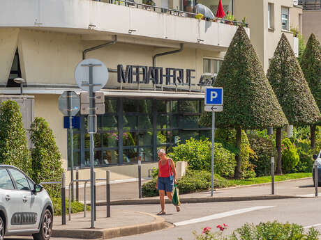 Meythet et la médiathèque Louise Michel