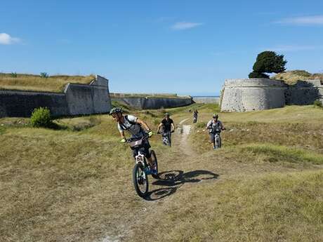 Trottinettes électriques sur l'île de Ré avec Ré Trotti Country