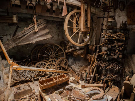 Visite guidée du Musée d'art et du Folklore Régional