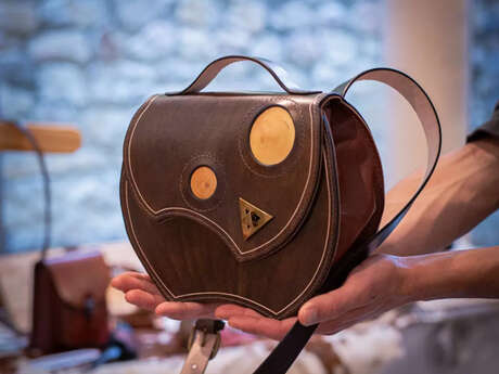 La Tête dans l'Cuir