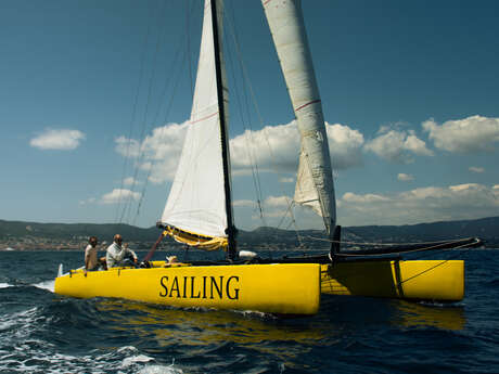 Izenah Sailing - Sortie Sunset Catamaran Maracuja