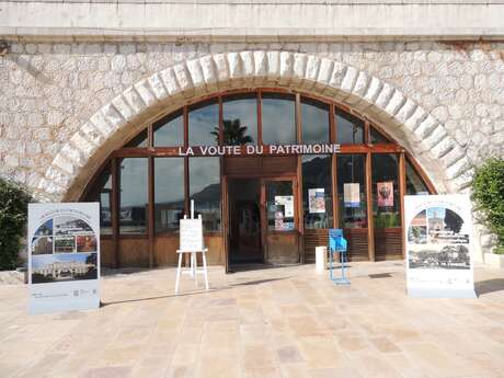 Les Sablettes Information Center