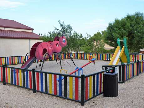 Aire de jeux de St Julien de Cassagnas