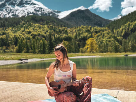 PILATES SUR LA TERRASSE DU SAUNA – AUBERGE DE LA GRAVIÈRE