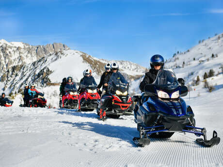 Randonnées en Motoneiges - Grand Tour Station